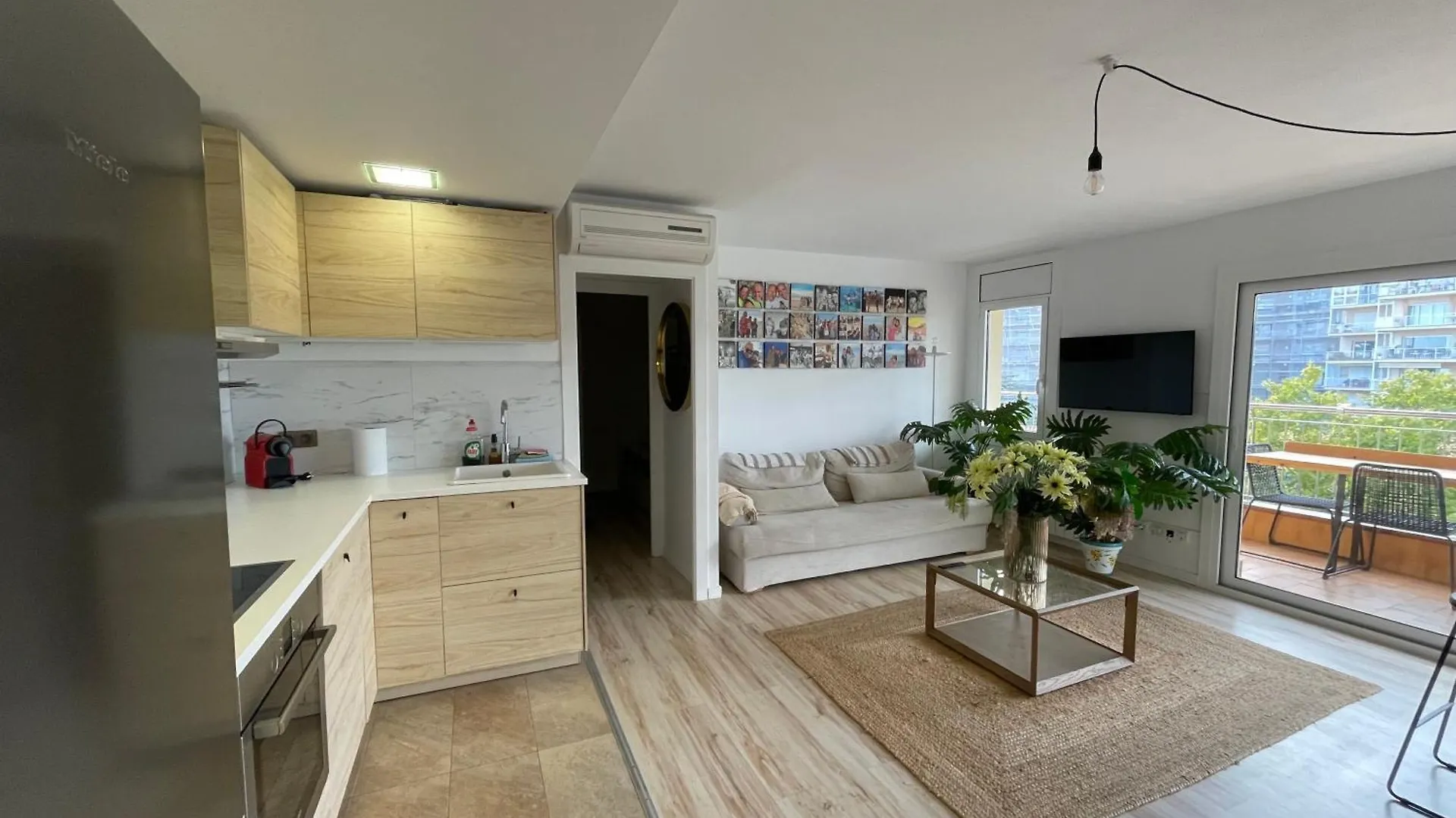 Precioso Apartamento Centrico Con Piscina S'Agaro Apartment